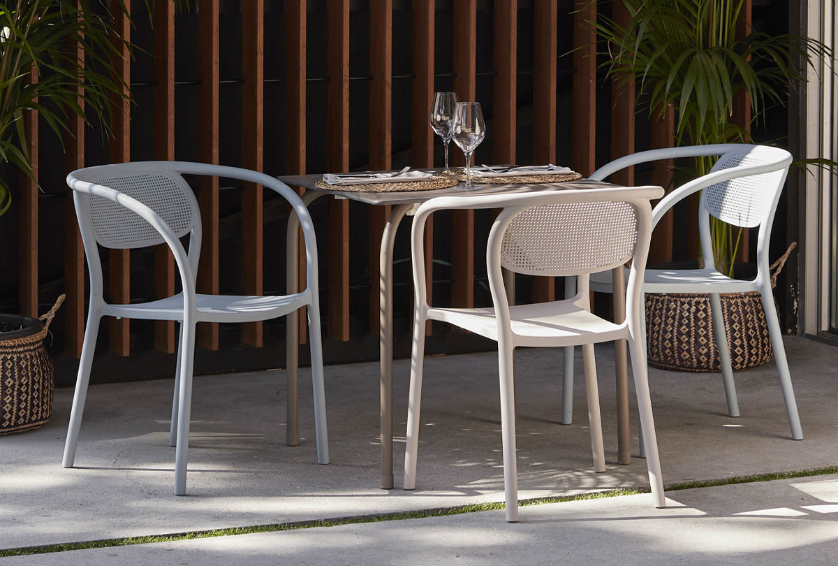 Noon by simplysofas.in