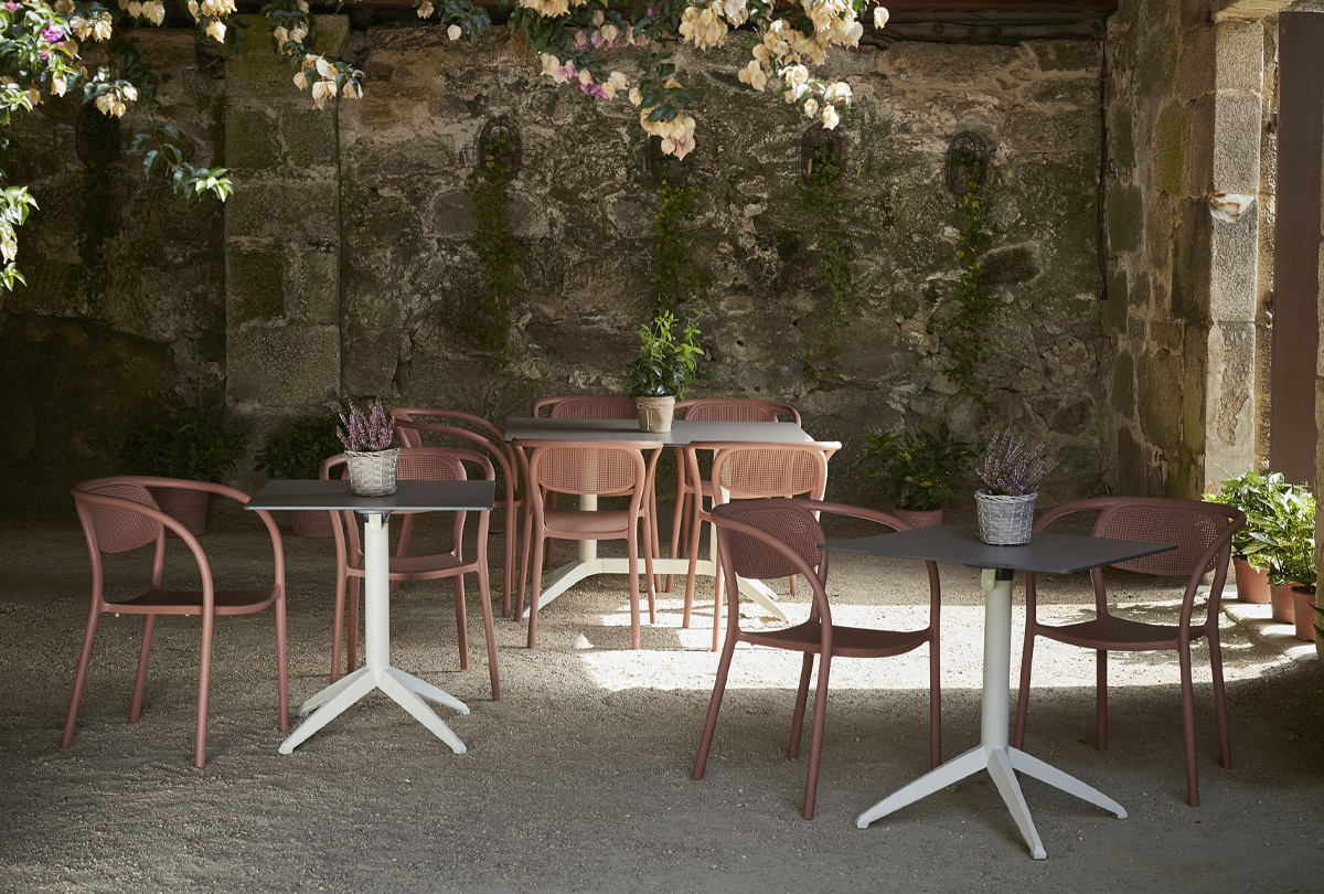 Noon by simplysofas.in