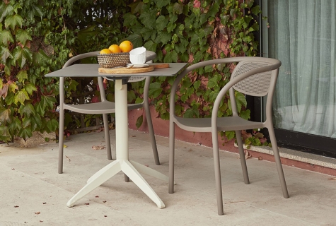 Noon by simplysofas.in